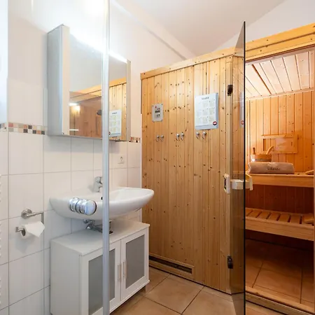 Suedstrand Haus 7 *