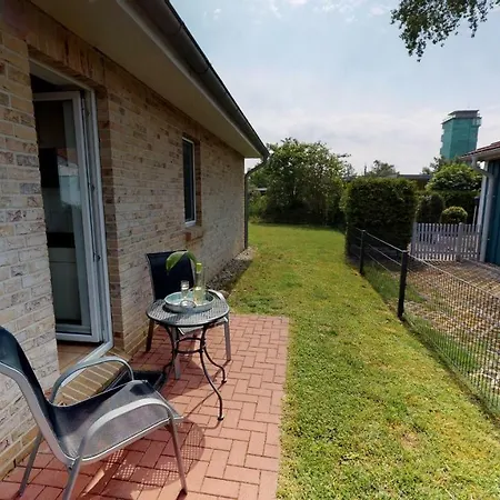 Ferienhaus Südstrand Haus 7 *